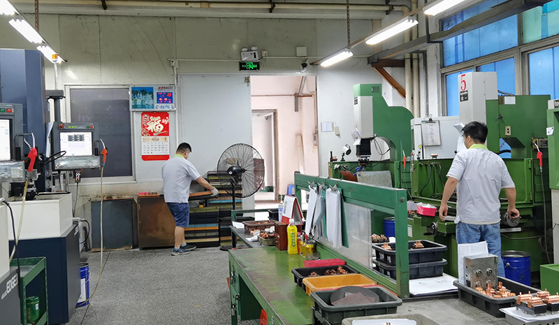 注塑模具加工成型前的準(zhǔn)備事項